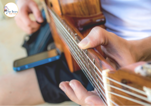 học guitar cho trẻ